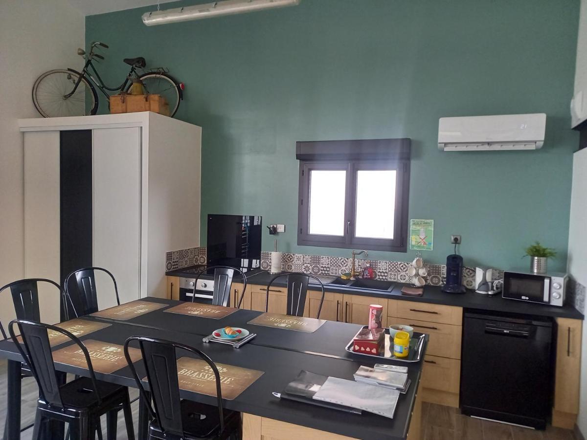 Villa COSY-LOFT Industriel , jacuzzi , WIFI , 6 personnes max Aigues-Vives  Esterno foto